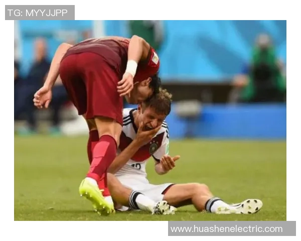 足球球星因冲突爆发激烈打斗集锦 盘点赛场上的暴力瞬间